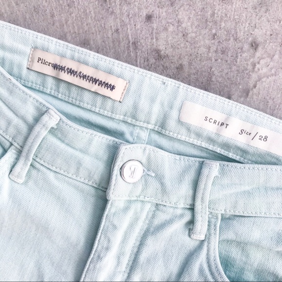 Pilcro Script High-Rise Cropped Flares 28 pants - Picture 5 of 7